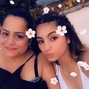 Meet your Posher, Alicia